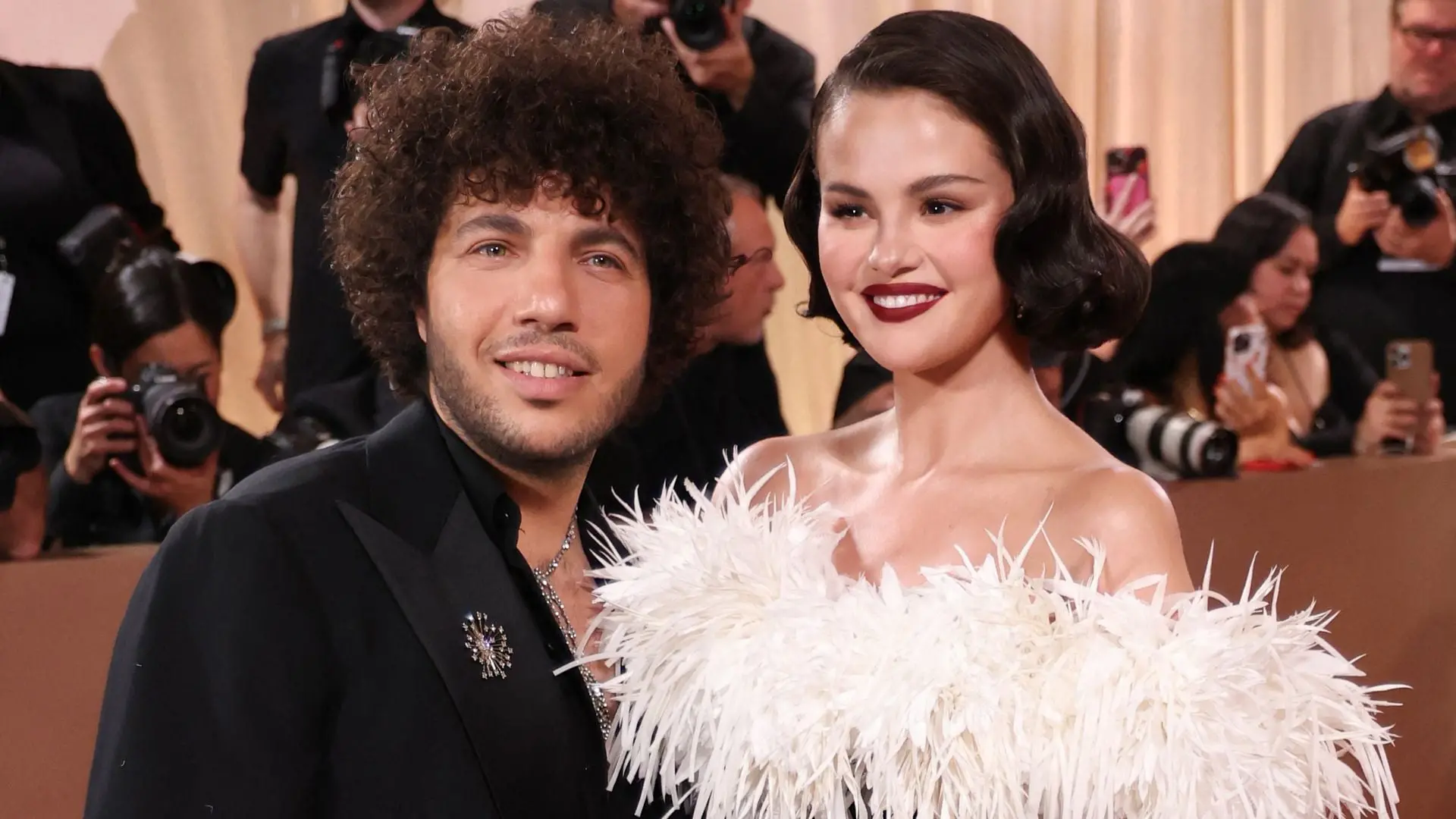 Mann Benny Blanco packt aus: Selena Gomez liebt Junkfood