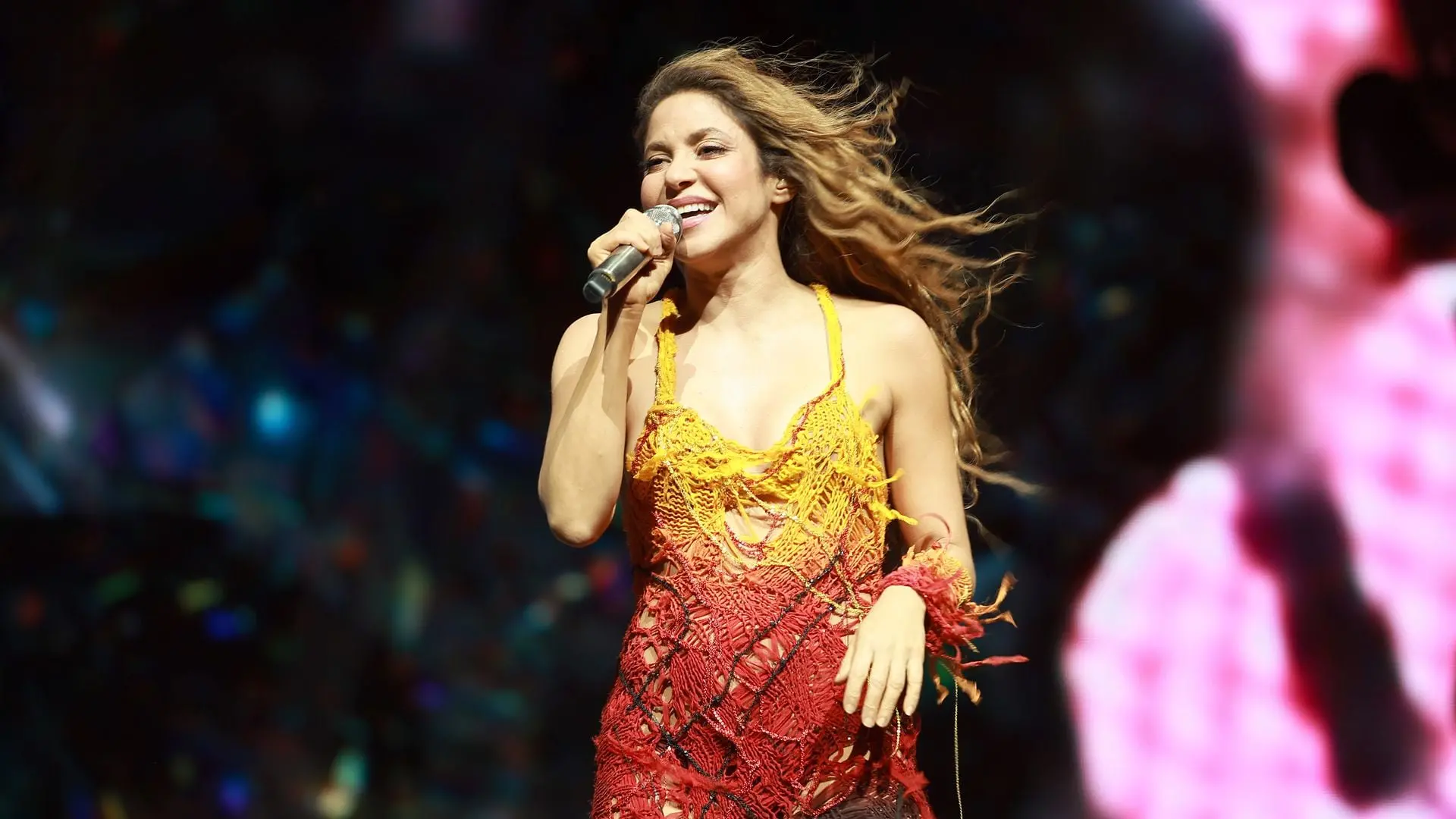 WM-Hymne: Shakira und Burna Boy liefern "Dai Dai"-Musikvideo
